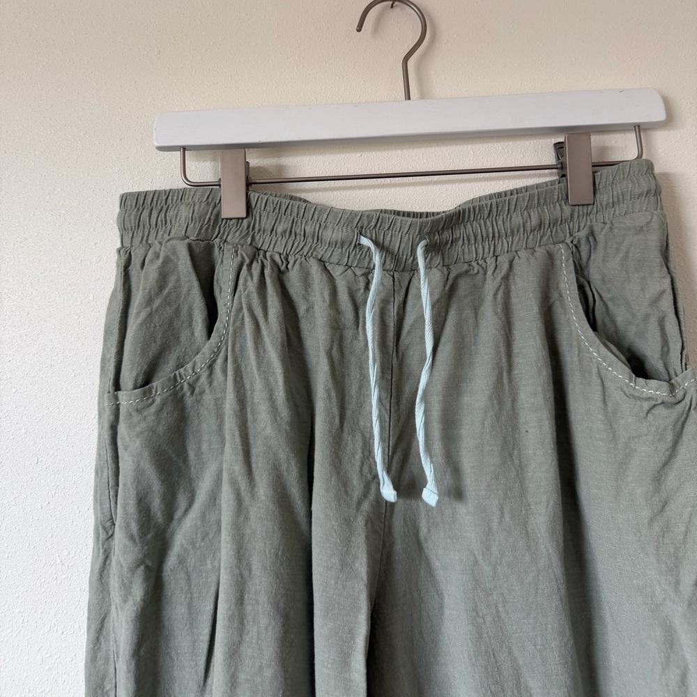 Tribal Green Linen Pants - Picture 4 of 6